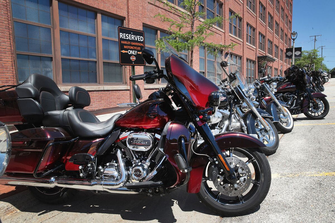 How to Match Motorcycle Paint Colors Safely and Smartly?