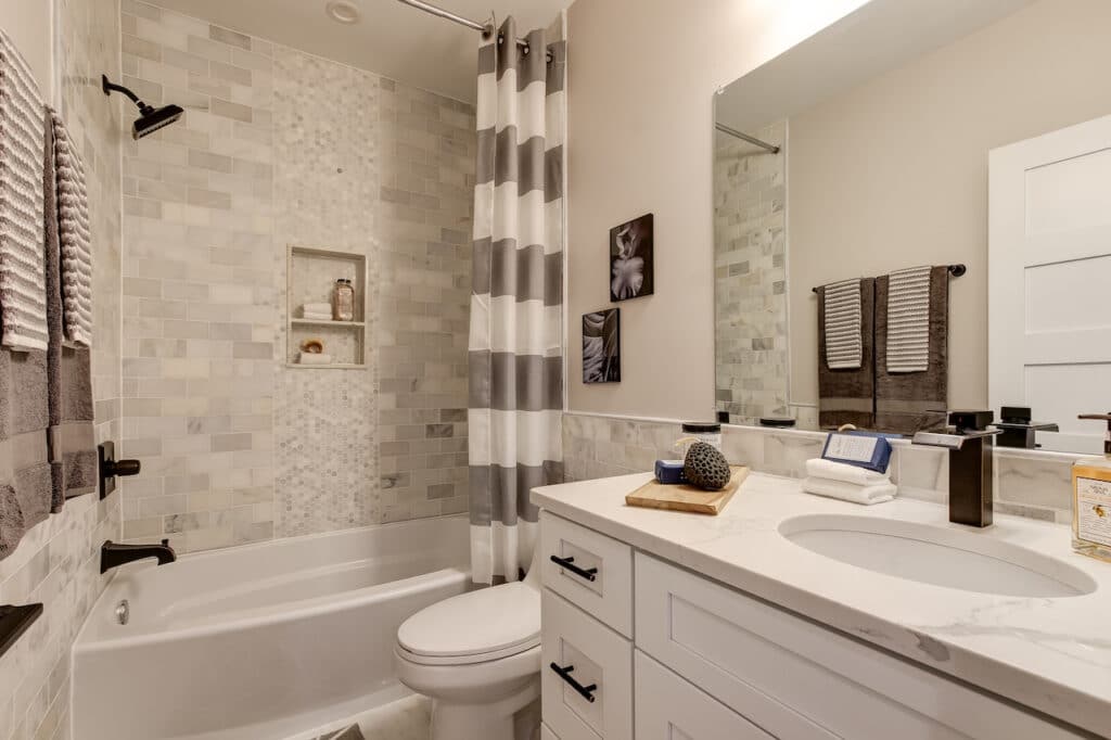 How to Effectively Adjust Your Toilet Flush Pressure?